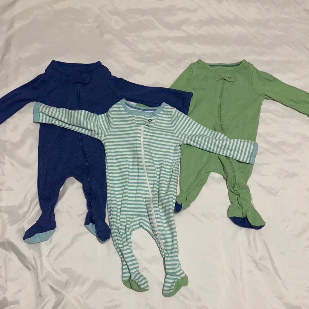 3/$20⭐️ Set of Newborn Sleepers
